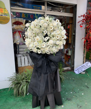Tràng hoa tươi MS26