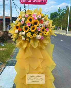 Tràng hoa tươi MS 14